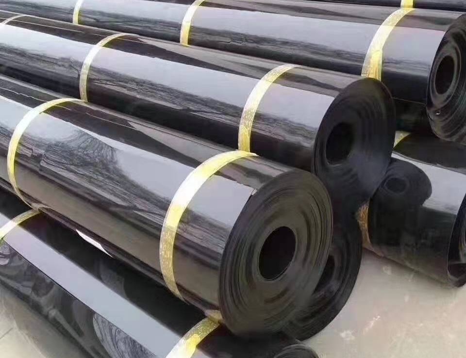 HDPE防滲膜施工中常見的問題和解決辦法有哪些?